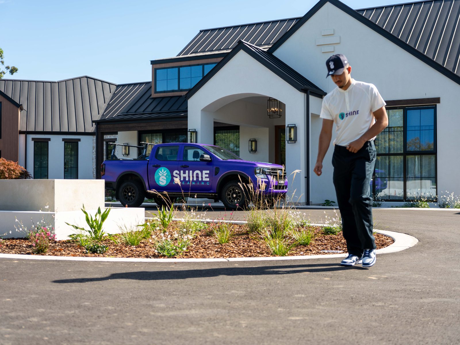 Shine Cleaning window cleaning work in Sydney 4